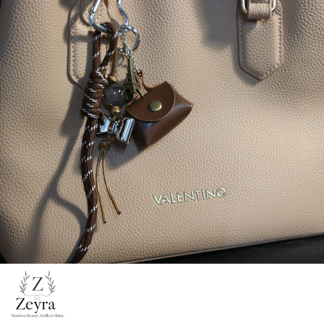 Zeyra Voyage – Taschenanhänger mit Mini-Tasche & Paris-Charms | Zeyra | Versand aus DE
