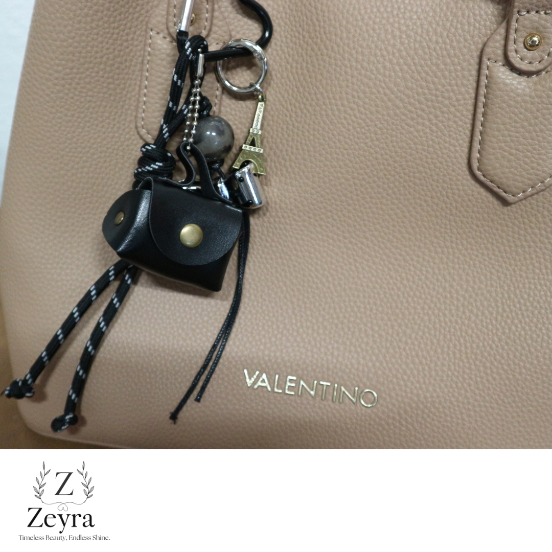 Zeyra Voyage – Taschenanhänger mit Mini-Tasche & Paris-Charms | Zeyra | Versand aus DE