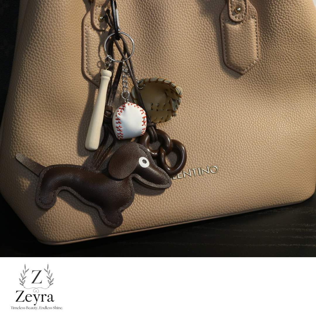 Zeyra Daxxie – Schlüsselanhänger im Dackel-Design mit verspielten Charms | Versand aus DE