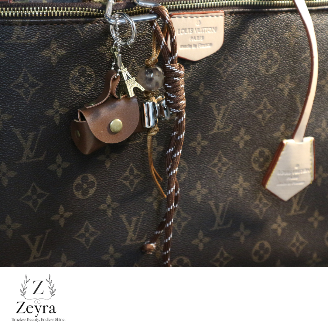 Zeyra Voyage – Taschenanhänger mit Mini-Tasche & Paris-Charms | Zeyra | Versand aus DE