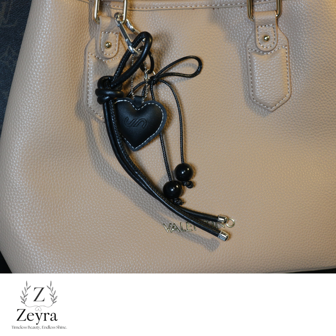 Zeyra Lovix – Schlüsselanhänger mit Herz-Design & Kordeldetail | Zeyra | Versand aus DE