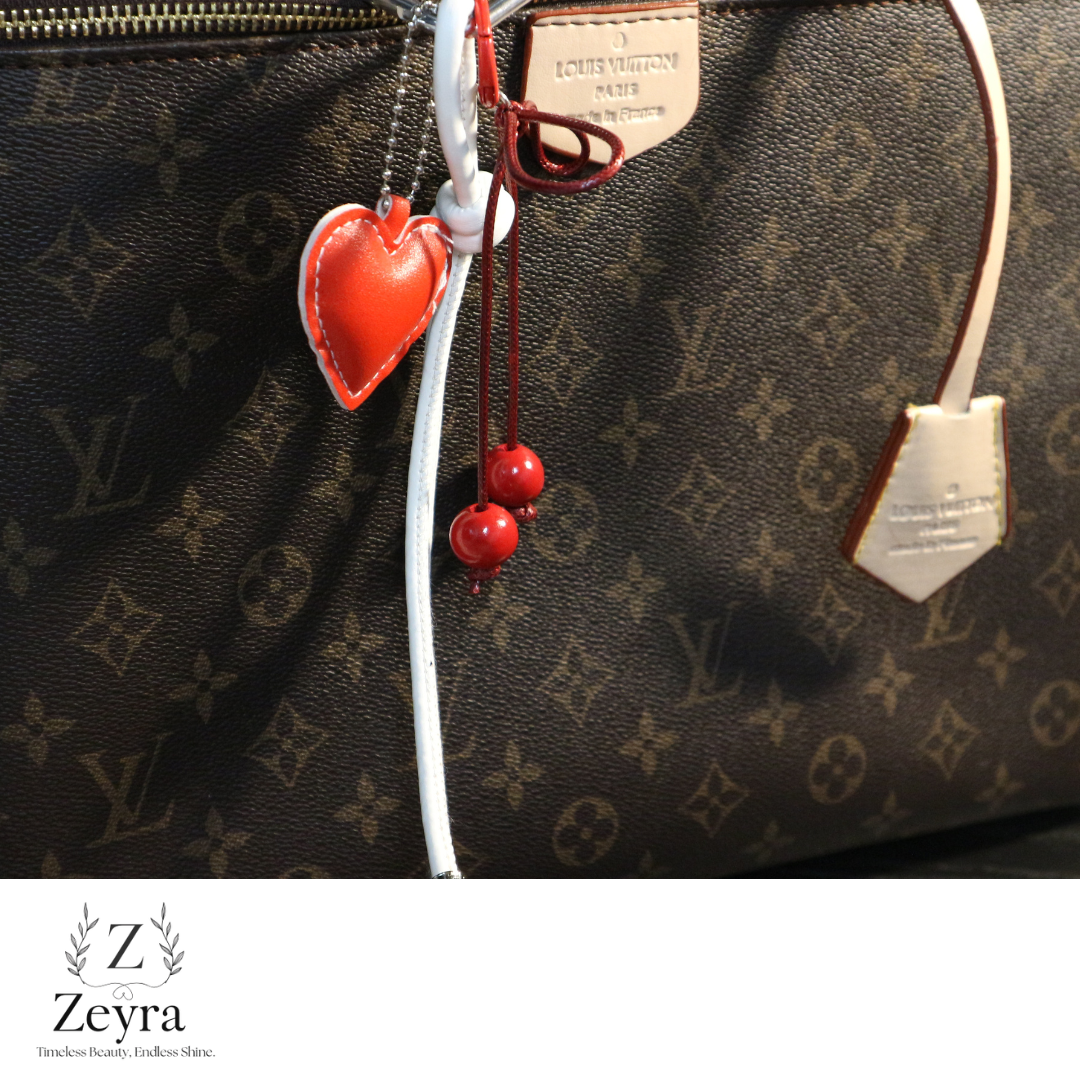 Zeyra Lovix – Schlüsselanhänger mit Herz-Design & Kordeldetail | Zeyra | Versand aus DE