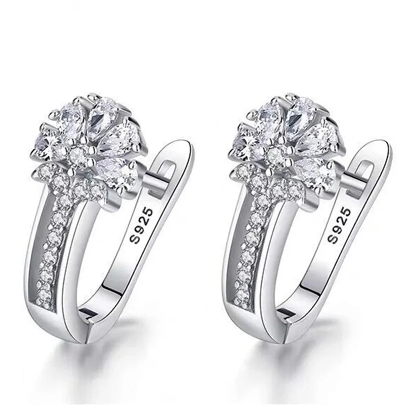 925 Sterling Silber Creolen – Damen Ohrringe mit Zirkonia-Blume | Zeyra | Versand aus D