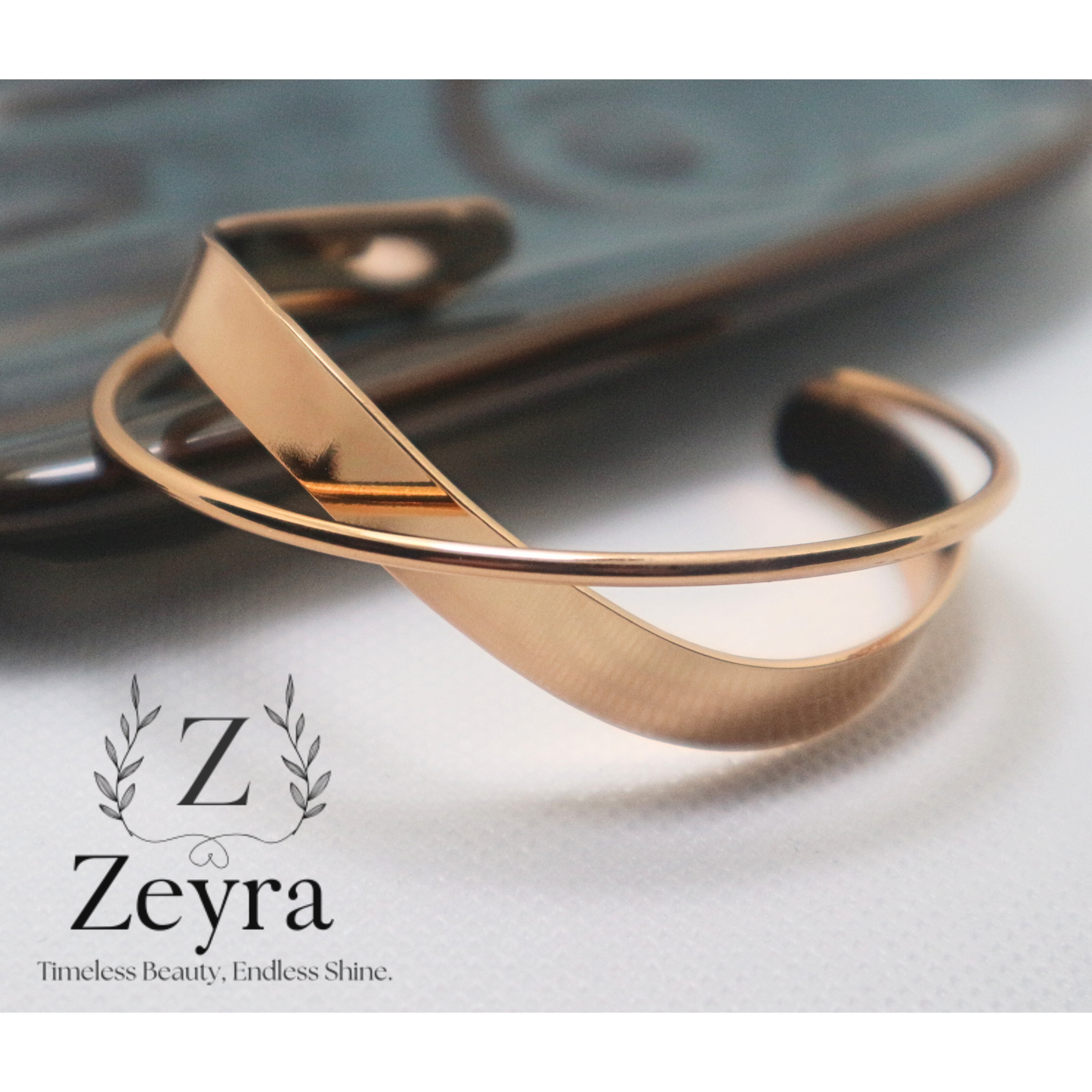 Infinity Armreif aus Edelstahl – Roségoldenes Damenarmband, Elegant & Witterungsbeständig | Zeyra | Versand aus DE
