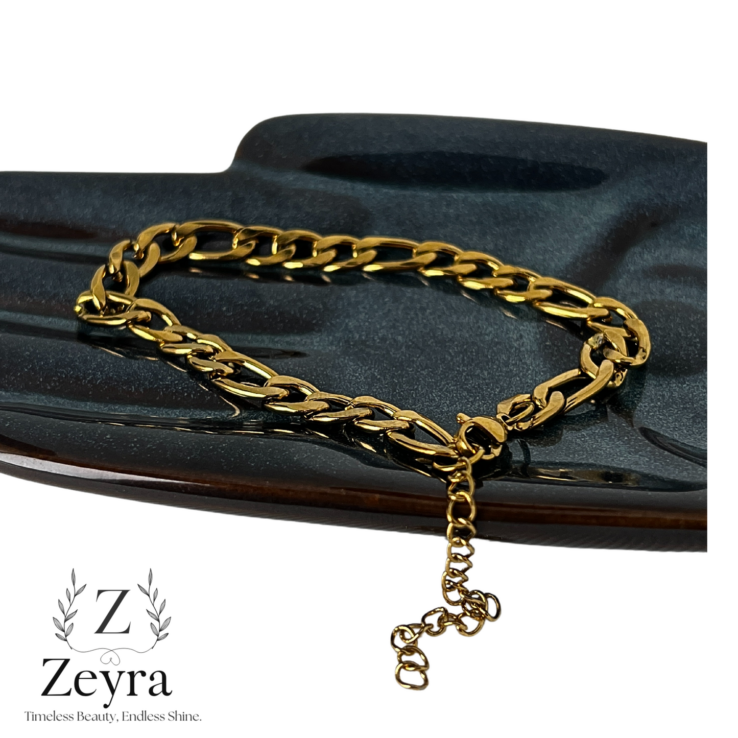 Golden Link – Vergoldetes Edelstahl-Armband mit Ketten-Design, Verstellbar & Langlebig | Zeyra | Versand aus DE