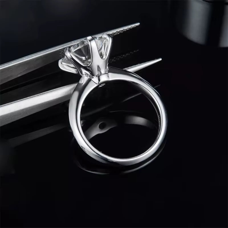 Zeyra® 0,5-5ct Moissanite Verlobungsring – 925 Sterling Silber | Brillant D Color VVS1 | Klassischer 6-Krappen-Schliff | Luxus Hochzeitsring für Damen