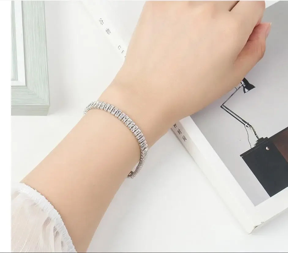 925 Sterling Silber Armband – Elegantes Damenarmband mit Zirkonia, 18cm | Zeyra | Versand aus D