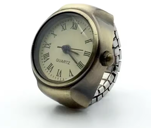 Vintage Uhrenring – Retro Mini Fingeruhr mit elastischem Band | Unisex Punk Schmuck & Accessoire | Zeyra®