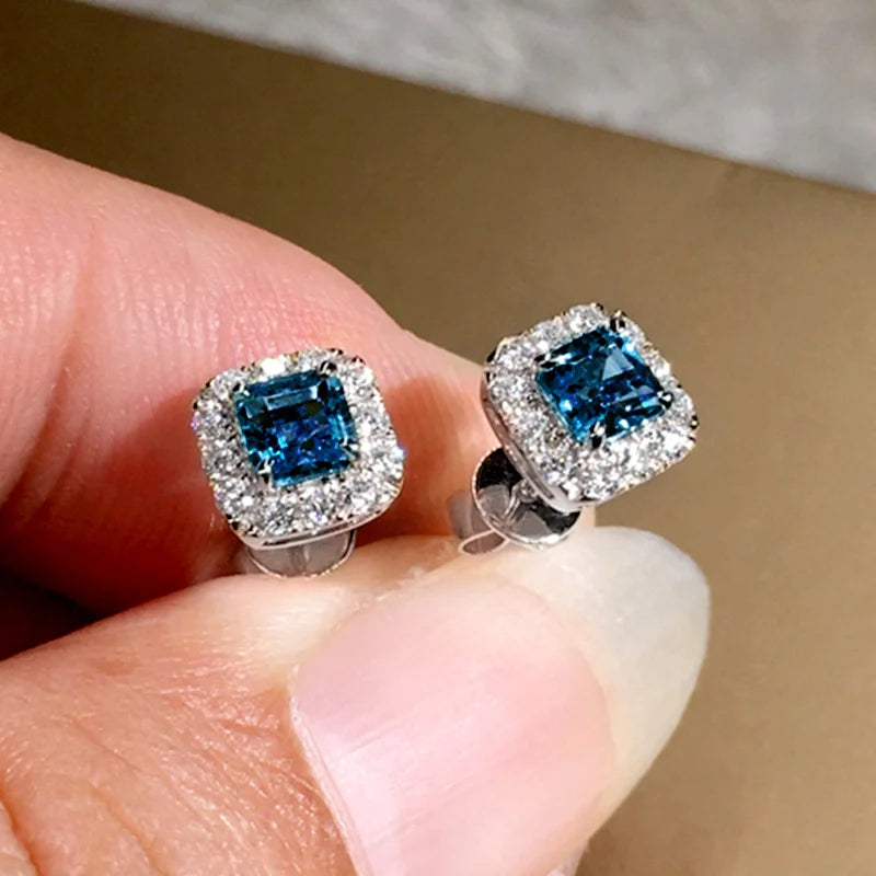 Zirkonia Ohrstecker Damen – Elegante Silberfarbene Stud Earrings, vielseitig & funkelnd | Zeyra | Versand aus D
