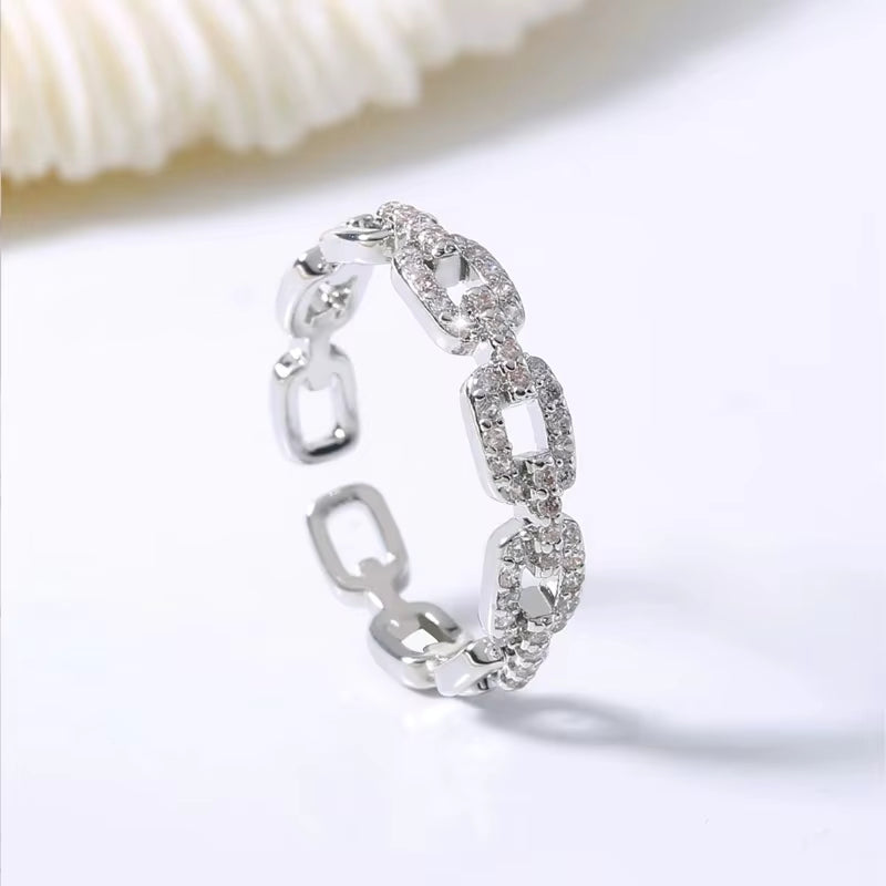 Zirkonia Twist Chain Ring – Offener Damenring in Gold & Silber | Eleganter Fingerring | Zeyra® | Versand aus DE