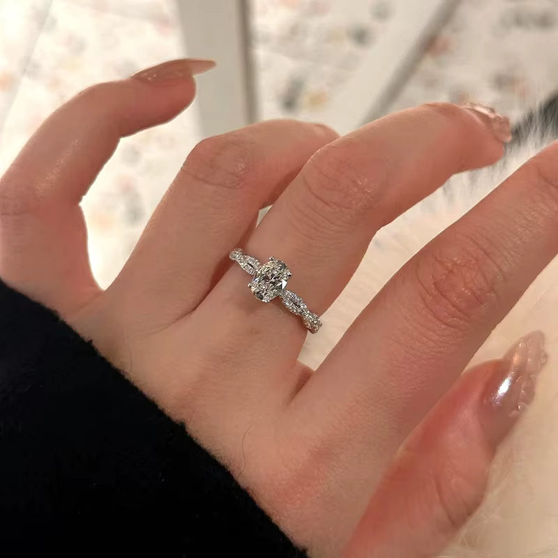 Zeyra® 1ct Oval Cut Moissanite-Ring – 18K vergoldet & 925 Sterling Silber | D Color VVS1 Brillanz | Verlobungs- & Hochzeitsring für Damen