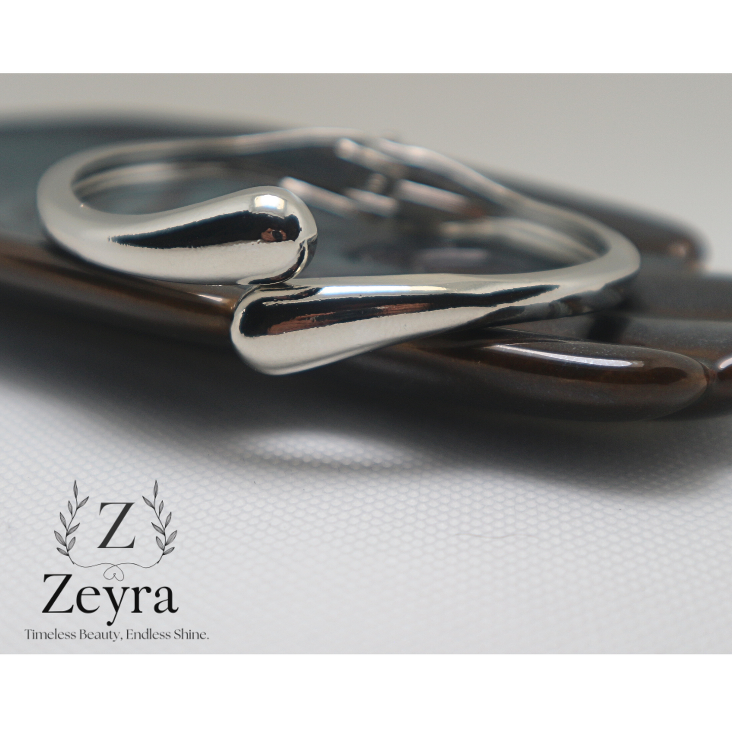 Zeyra Argent – Elegante Spange in Silberoptik mit Tropfendesign | Zeyra | Versand aus DE
