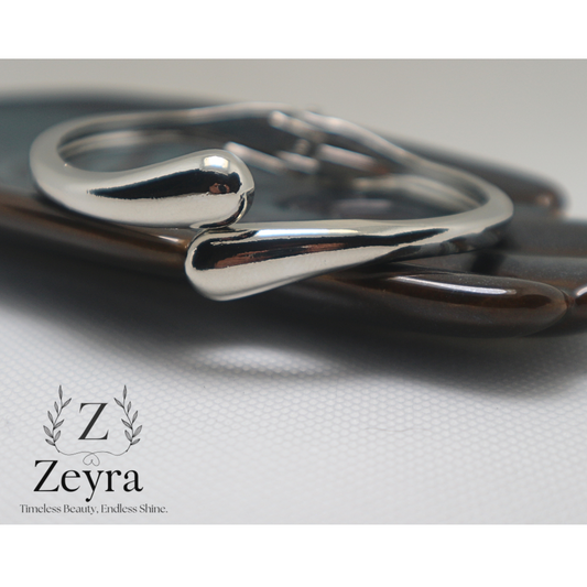 Zeyra Argent – Elegante Spange in Silberoptik mit Tropfendesign | Zeyra | Versand aus DE