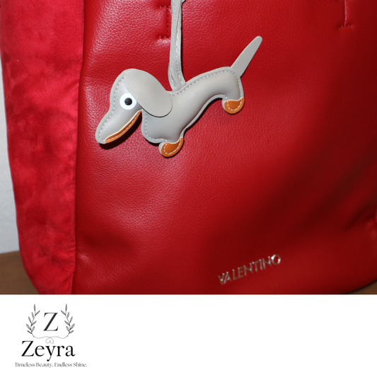 Daisy Dog – Taschenanhänger in Hundeform aus Kunstleder | Zeyra | Versand aus DE