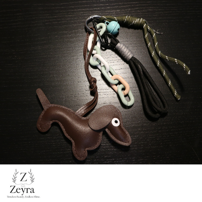 Zeyra Daxxie – Schlüsselanhänger im Dackel-Design mit verspielten Charms | Versand aus DE