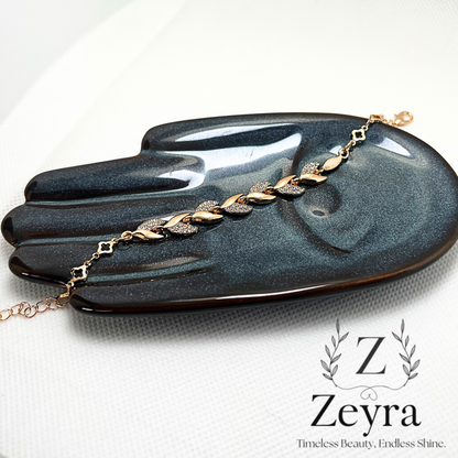 Leaf Sparkle – Vergoldetes Damen-Armband mit Zirkonia & filigranem Blatt-Design | Zeyra | Versand aus DE