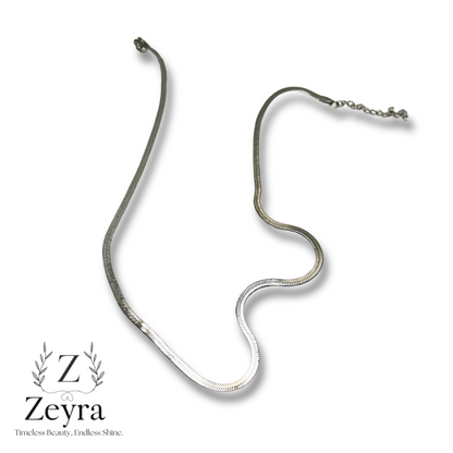 Silver Flow – Edelstahl Schlangenkette in Silber, Minimalistisch & Verstellbar | Zeyra | Versand aus DE