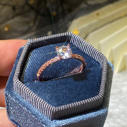 Verlobungsring Damen – Klassischer 4-Krappen-Ring mit Zirkonia, 3 Farben | Zeyra | Versand aus D