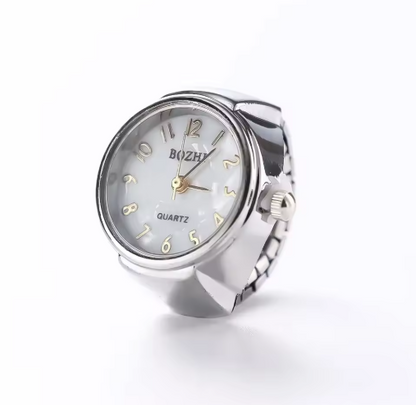 Vintage Uhrenring – Retro Mini Fingeruhr mit elastischem Band | Unisex Punk Schmuck & Accessoire | Zeyra®