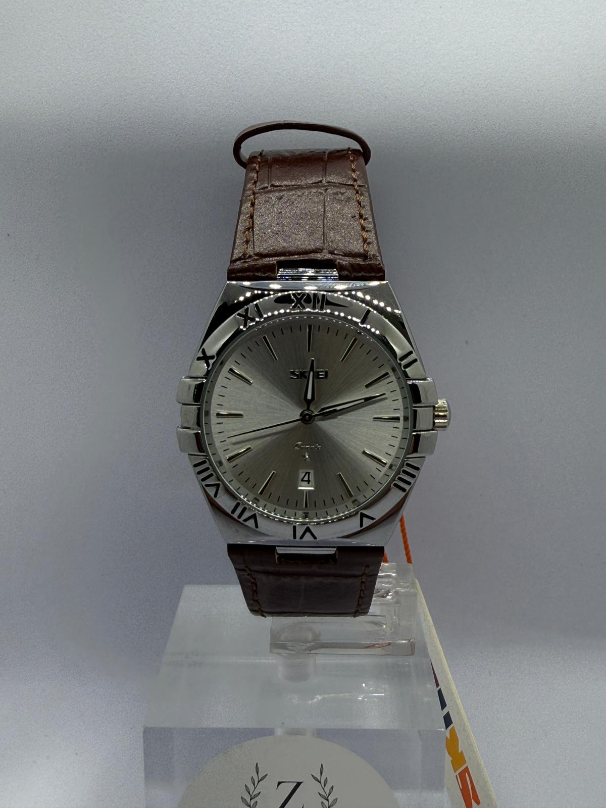 Zeyra NoirImperial – Bi-Color Edelstahl-Armbanduhr mit römischen Ziffern & Datumsanzeige | Dunkles Zifferblatt | Quarzwerk | Versand aus DE