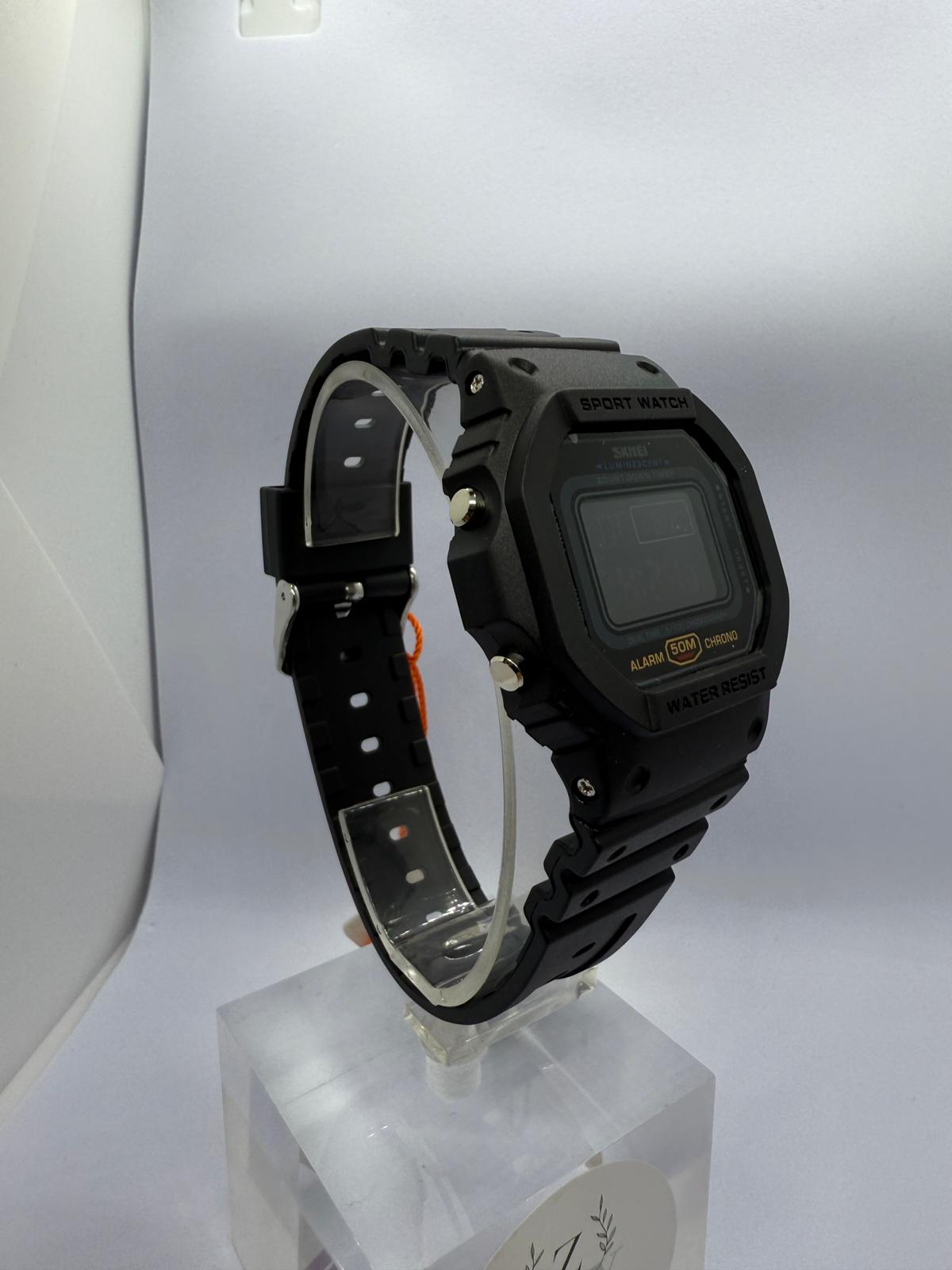 Zeyra ShadowTact – Digitale Tactical-Uhr im Camouflage-Design | 50M Wasserdicht | Alarm & Chrono | Robust & Outdoor-tauglich | Versand aus DE
