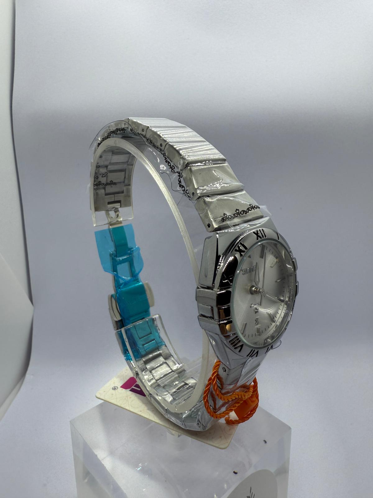 Zeyra AurumLine – Edelstahl-Armbanduhr mit Datum & römischen Ziffern | Silber & Bi-Color Optionen | Quarzwerk | Versand aus DE