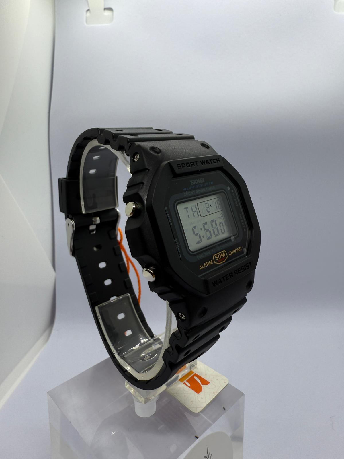Zeyra ShadowTact – Digitale Tactical-Uhr im Camouflage-Design | 50M Wasserdicht | Alarm & Chrono | Robust & Outdoor-tauglich | Versand aus DE