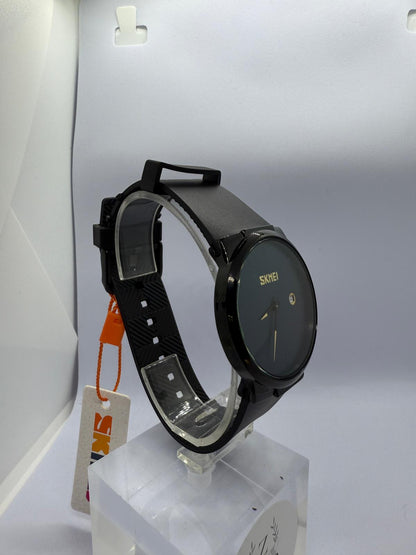 Zeyra Urban Minimal – Unisex Quarz Uhr mit Silikonarmband | Zeyra | Versand aus DE